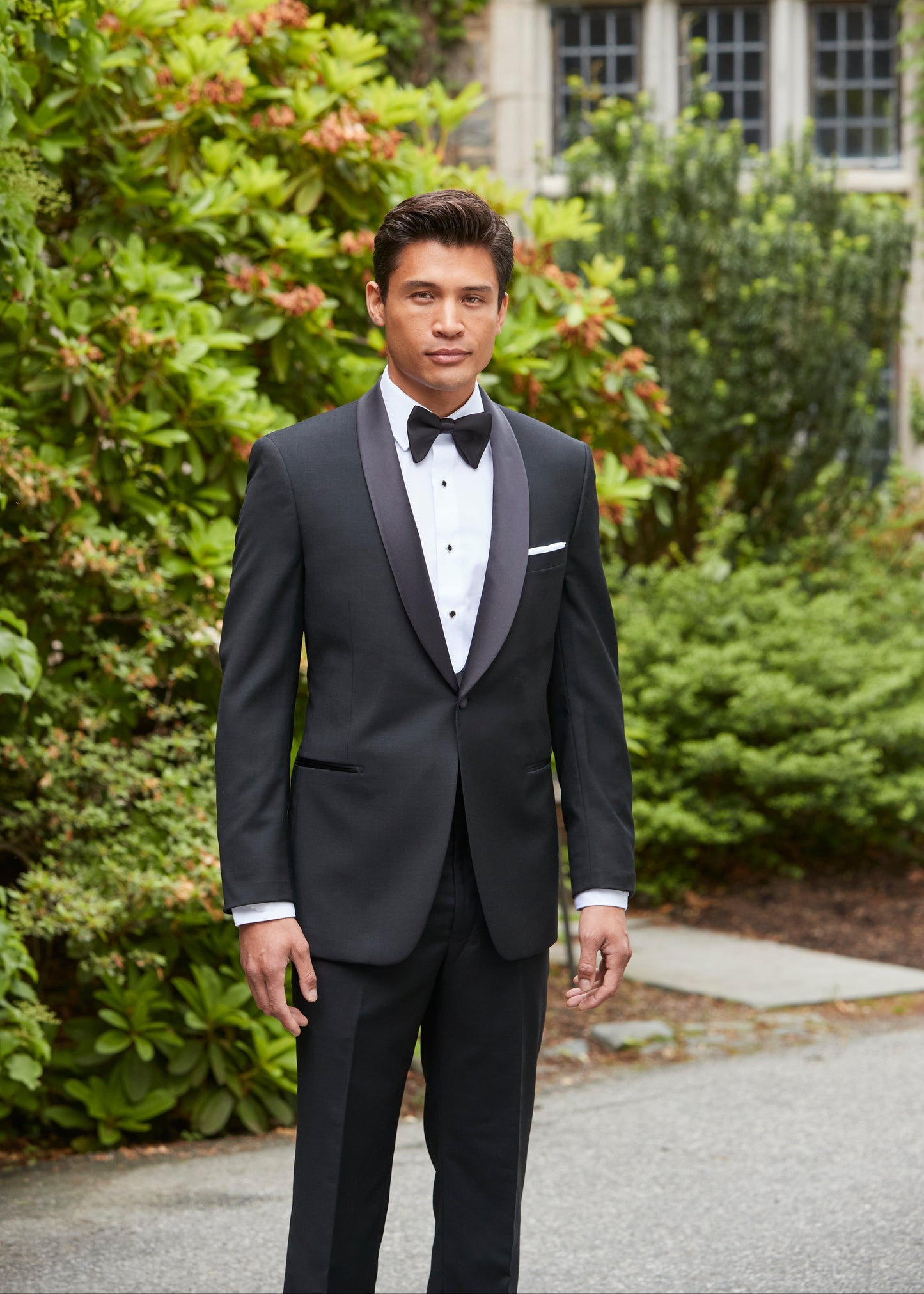 Couture 1910 Black Miles Tuxedo