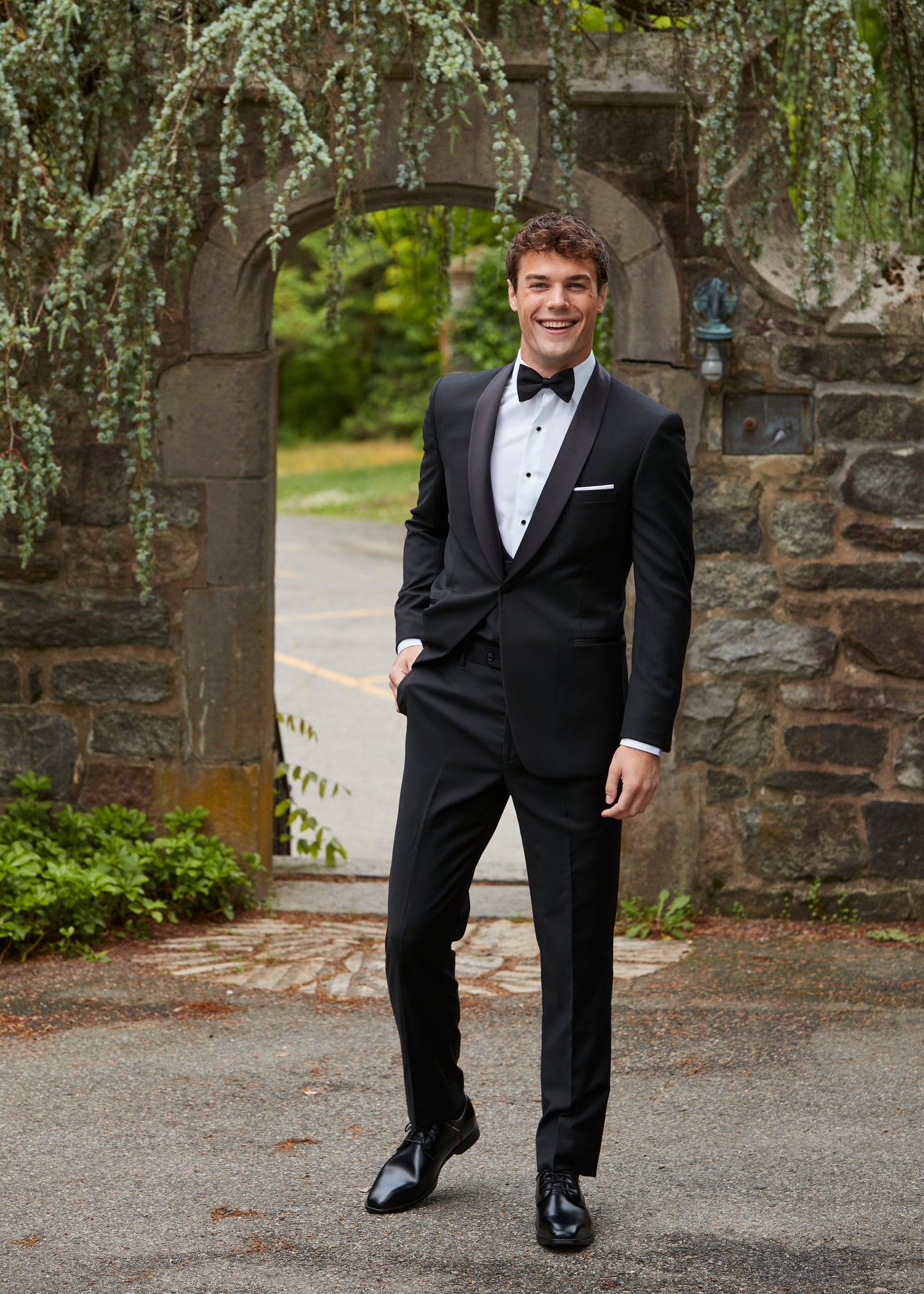 Couture 1910 Black Miles Tuxedo