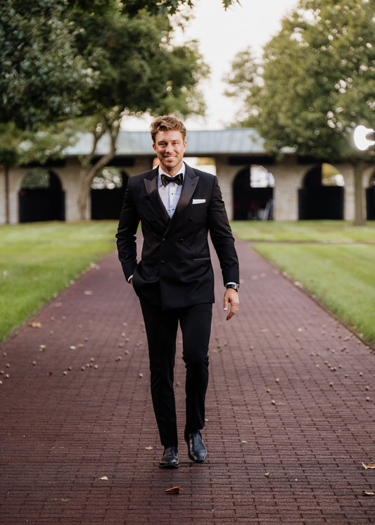 Couture 1910 Double Breasted Scott Tuxedo