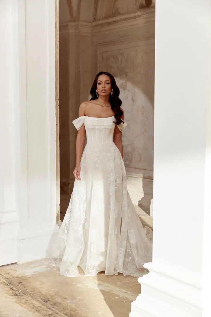 STORY BRIDAL + TUXEDO STORY BRIDAL + TUXEDO