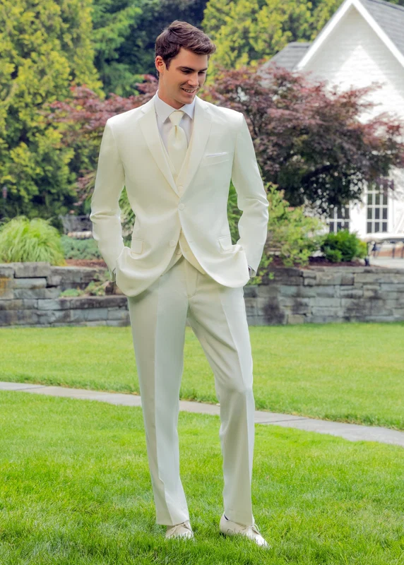 Couture 1910 Ivory Aragon Tuxedo
